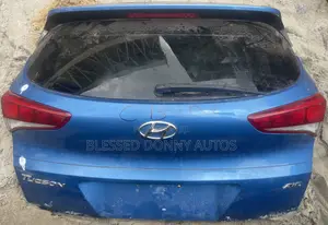 Cikakken Boot na Hyundai Elantra 2020-2022