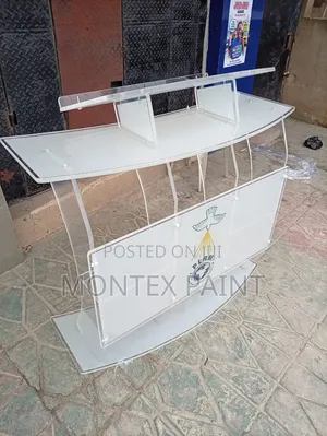 Babban Kyakkyawan Pulpit Mai Taurin Gaske