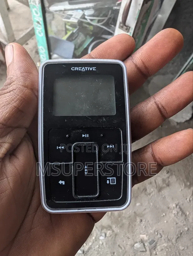 Creative Zen V MP3 Player - 1