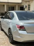 Honda Accord 2009 Silver - 2