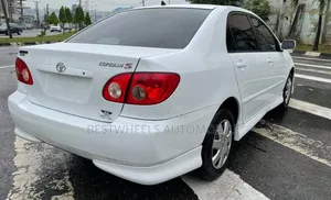 Toyota Corolla S 2005