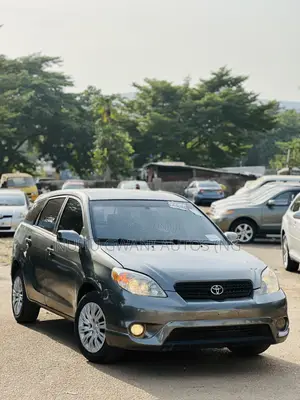 Toyota Matrix XR AWD Hatchback ta 2006