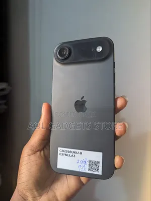 Apple iPhone Air 256GB Baki