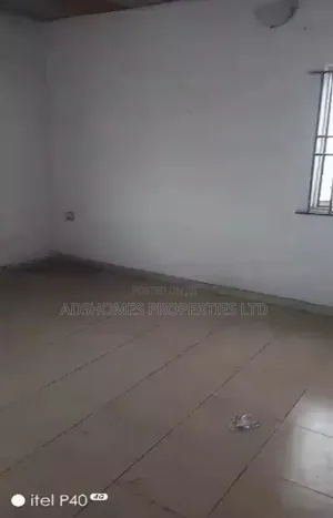Gidan Kwalaye Mai Dakuna 2 Mai Cikakken Tsari Don Hayarwa a Oworonshoki / Gbagada