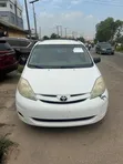 Toyota Sienna 2005 Fari - 1