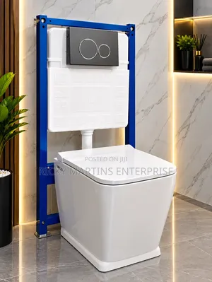 Modern White Toilet Suite tare da Concealed Cistern