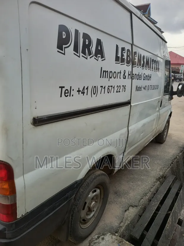 Ford Transit 2004 Fari - 1