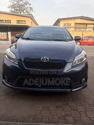 2012 Toyota Matrix L Hatchback - Accident Free