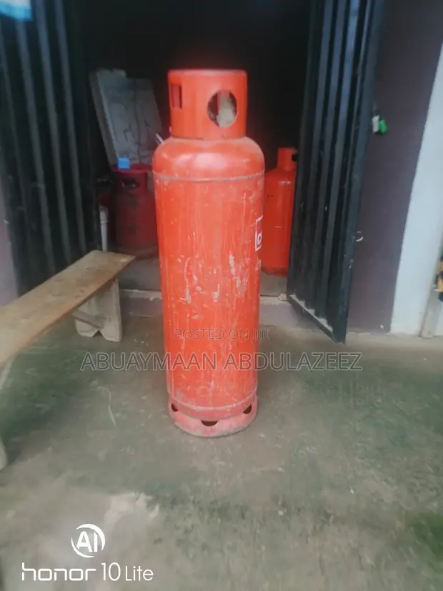 Gas Cylinders and Weighing Scale - 1