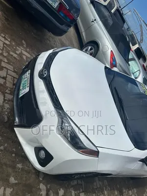 Toyota Corolla 2015 Fari