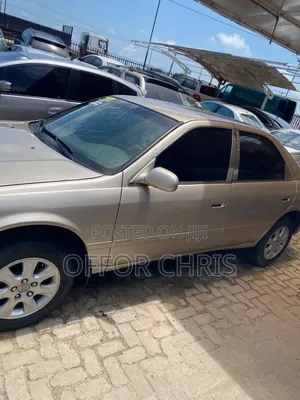 Toyota Camry 2001 Zinariya