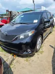 Toyota Sienna 2012 Baki - 1