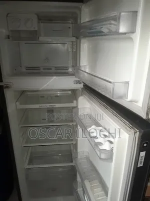 Whirlpool 258L Refrigerator