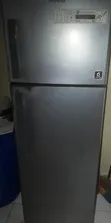 Whirlpool 258L Refrigerator - 3