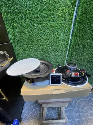 4-Inch In-Wall Amplifier with 100W Ceiling Speaker