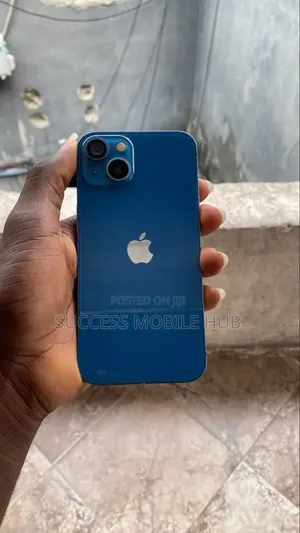 Apple iPhone 13 128GB Blue