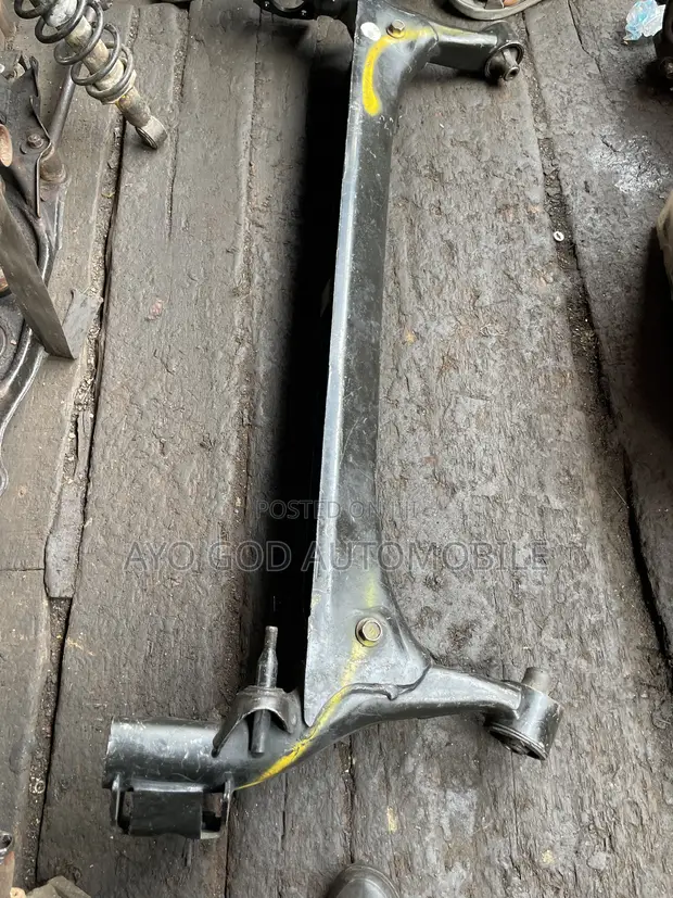 Toyota Corolla Back Beam 2014 - 1