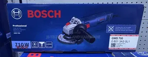 Bosch GWS 700 Professional Angle Grinder (710W, 115mm)