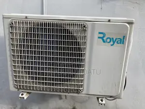Royal 2HP Standing Split AC