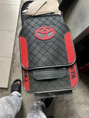 Universal Toyota Floor Mats - Red & Black