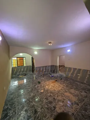Sabon Ginin Apartment Mai Dakuna 2 Don Hayarwa a Abaode, Alakia