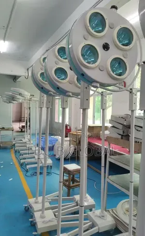 Brand New Four-Bulb Operating Light
