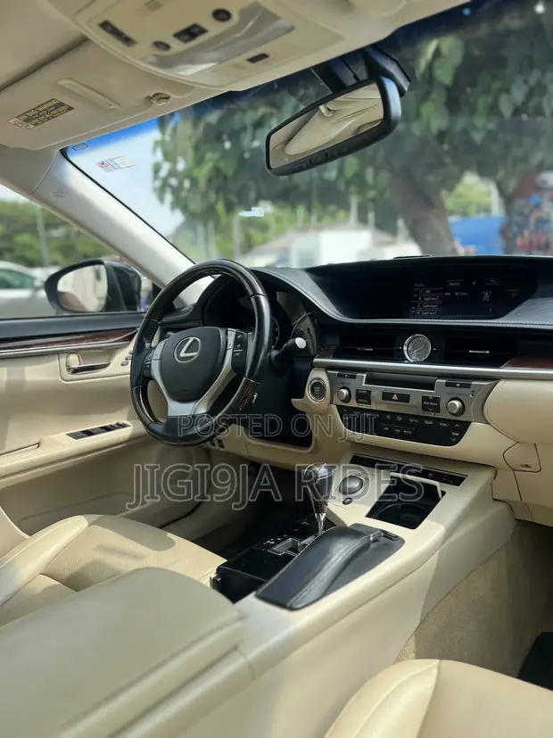 Lexus ES 350 2015 Black - 1