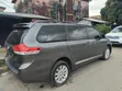Toyota Sienna XLE 2011 - 3