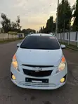 Chevrolet Spark 2012 White - 1