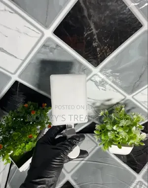 Influencer Ring Light - Brand New