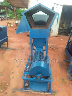 Palm Fruit Thresher Machine