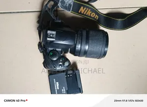 Nikon D40 Digital Camera da 18-55mm Lens (Amfani)