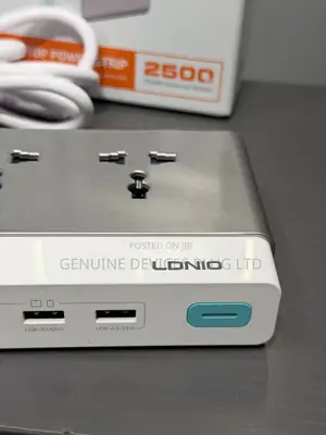 LDNIO 10-in-1 2500W GaN Desktop Power Strip