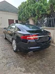 Jaguar XF 2012 Black - 3