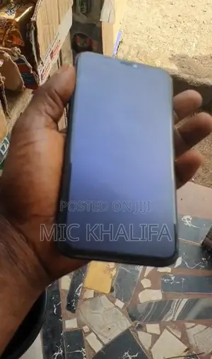 Apple iPhone 11 64GB Baki
