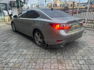 2019 Lexus ES 350 F Sport FWD Sedan - Gold