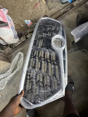 Used Toyota Highlander 2020-2022 Front Grille