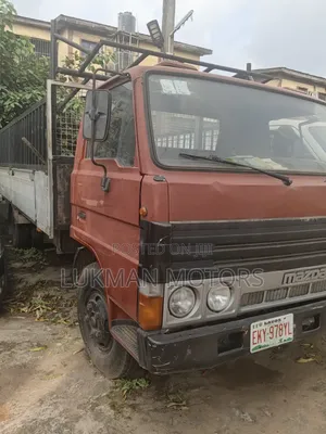 Mazda Bongo Dump Truck - Na Amfani