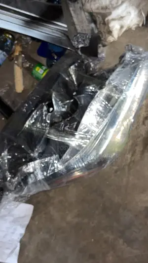 Used Direct Tokunbo Headlights for Toyota Corolla (2014-2018)