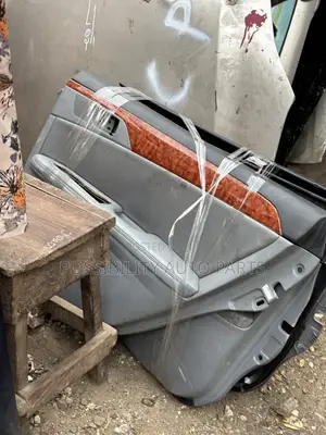 Sabbin Mats na Kofa don Toyota Avalon (2014-2018)