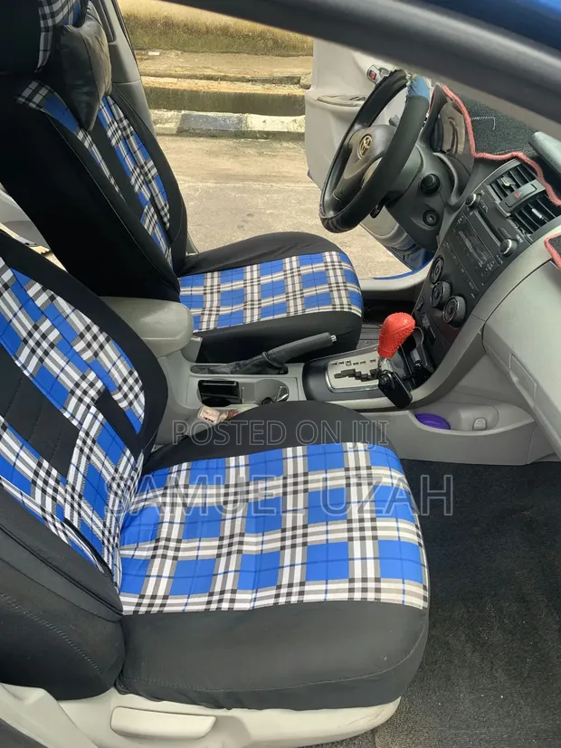 Toyota Corolla 2011 Blue - 1