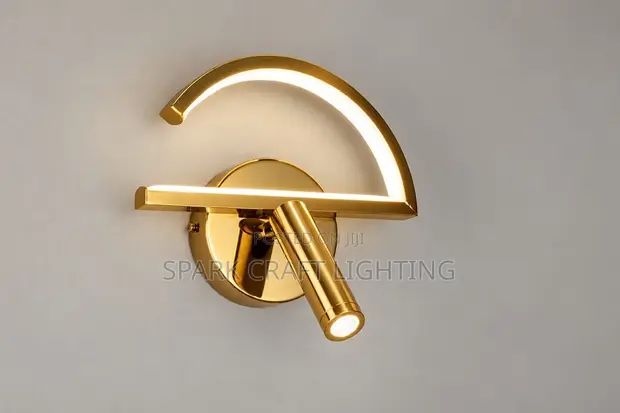 Modern LED Wall Light tare da Karatun Spotlight - Baki & Zinariya - 1