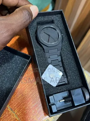 Poedagar All Black Quartz Watch na Maza