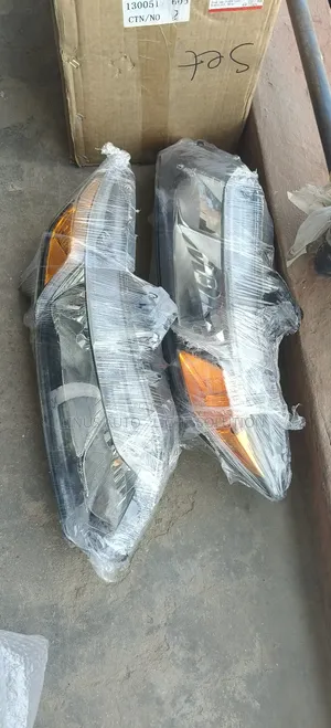 Fitilar Gaba ta 2012 Honda Civic