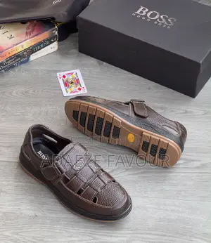 Boss Men's Brown Pebble-Grain Leather Fisherman Sandals