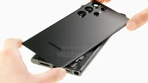 Samsung Galaxy S22/S22+/S22 Ultra Back Glass Replacement