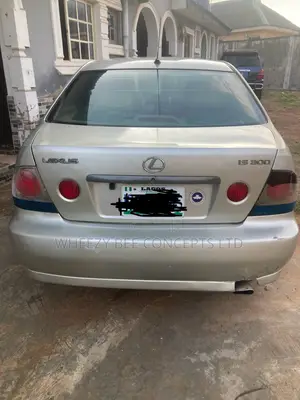 Lexus IS 300 Sport Cross 2002 Silver