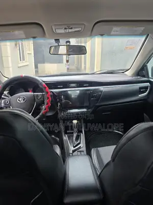 Toyota Corolla LE Sedan 2014