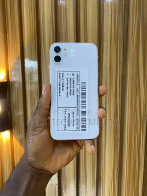 Apple iPhone 11 64GB White (UK Amfani)