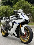 Yamaha R1 2016 Sport Bike - White - 1